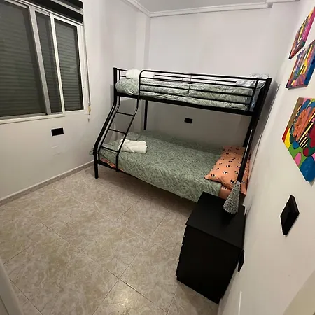Ground Floor With Terrace And Pool Pensión