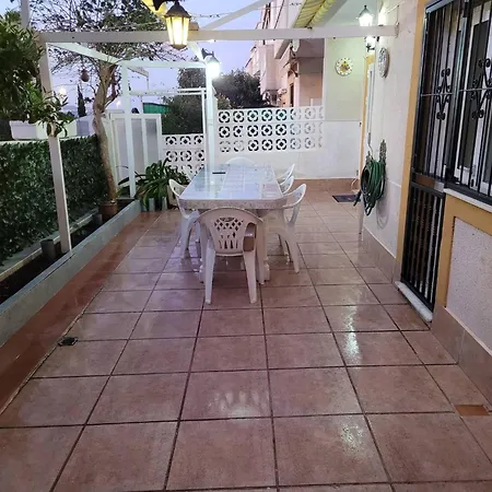 Ground Floor With Terrace And Pool Guest house Torrevieja