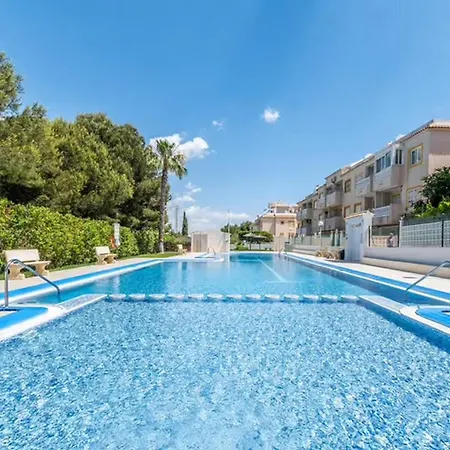 Ground Floor With Terrace And Pool Guest house