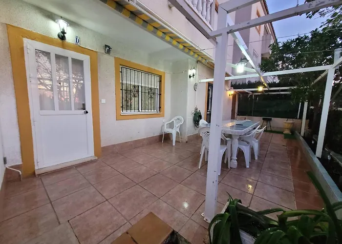 Ground Floor With Terrace And Pool Guest house *