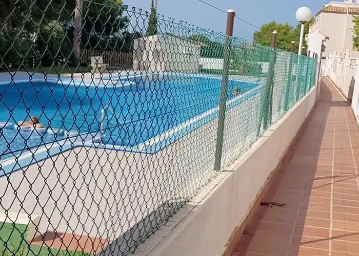 Guest house Ground Floor With Terrace And Pool *