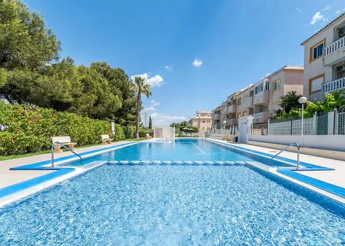 Ground Floor With Terrace And Pool Guest house