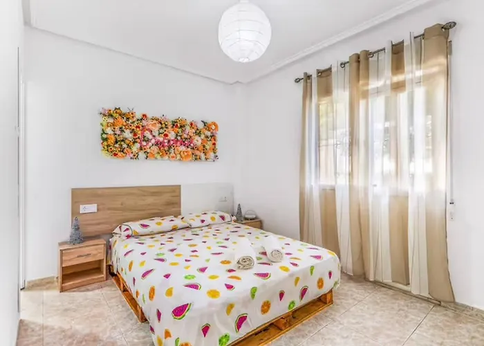 Guest house Ground Floor With Terrace And Pool