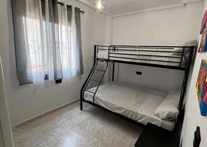 Ground Floor With Terrace And Pool Guest house Torrevieja