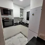 Penzion Ground Floor With Terrace And Pool Torrevieja