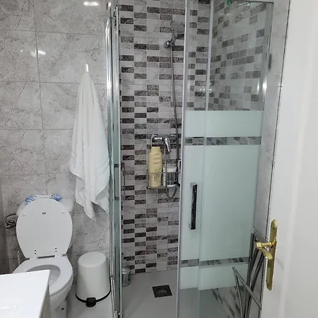 Guest house Ground Floor With Terrace And Pool